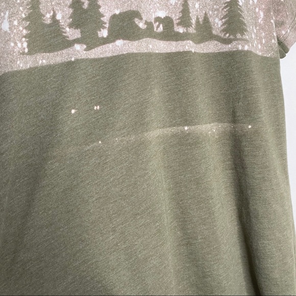 Handmade Mountains Bear Tee Shirt Small - Picture 3 of 6